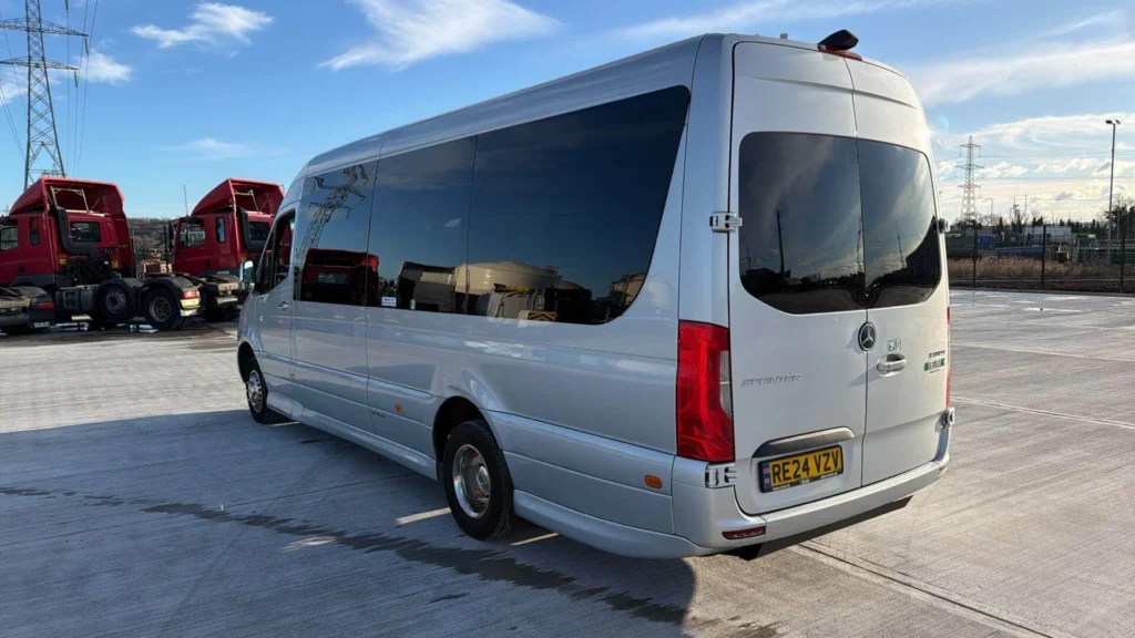 8 Seater Minibus Hire London